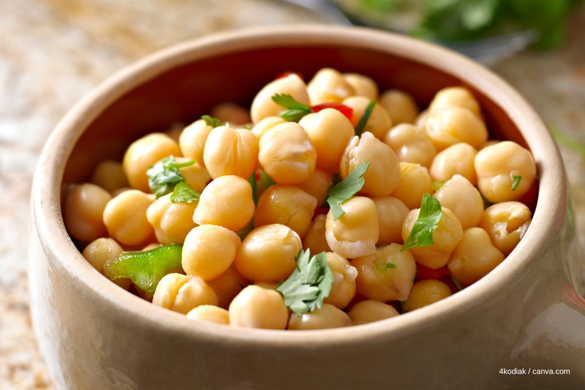 Veganer Kirchererbsen-Salat