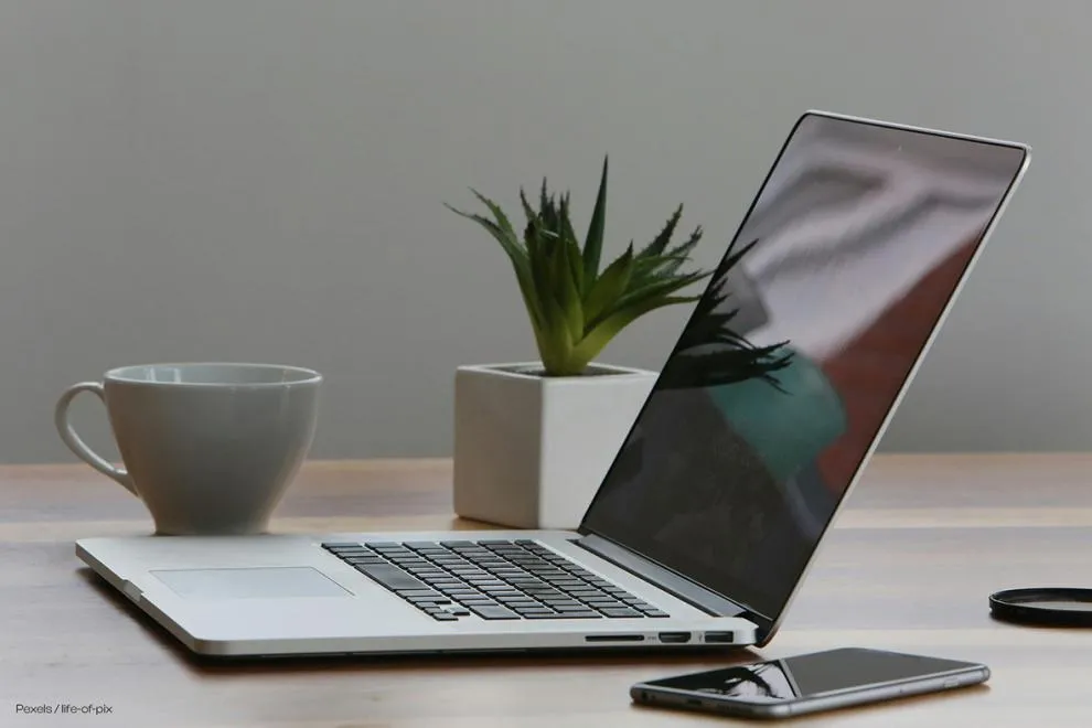 Laptop, Homeoffice, Büro